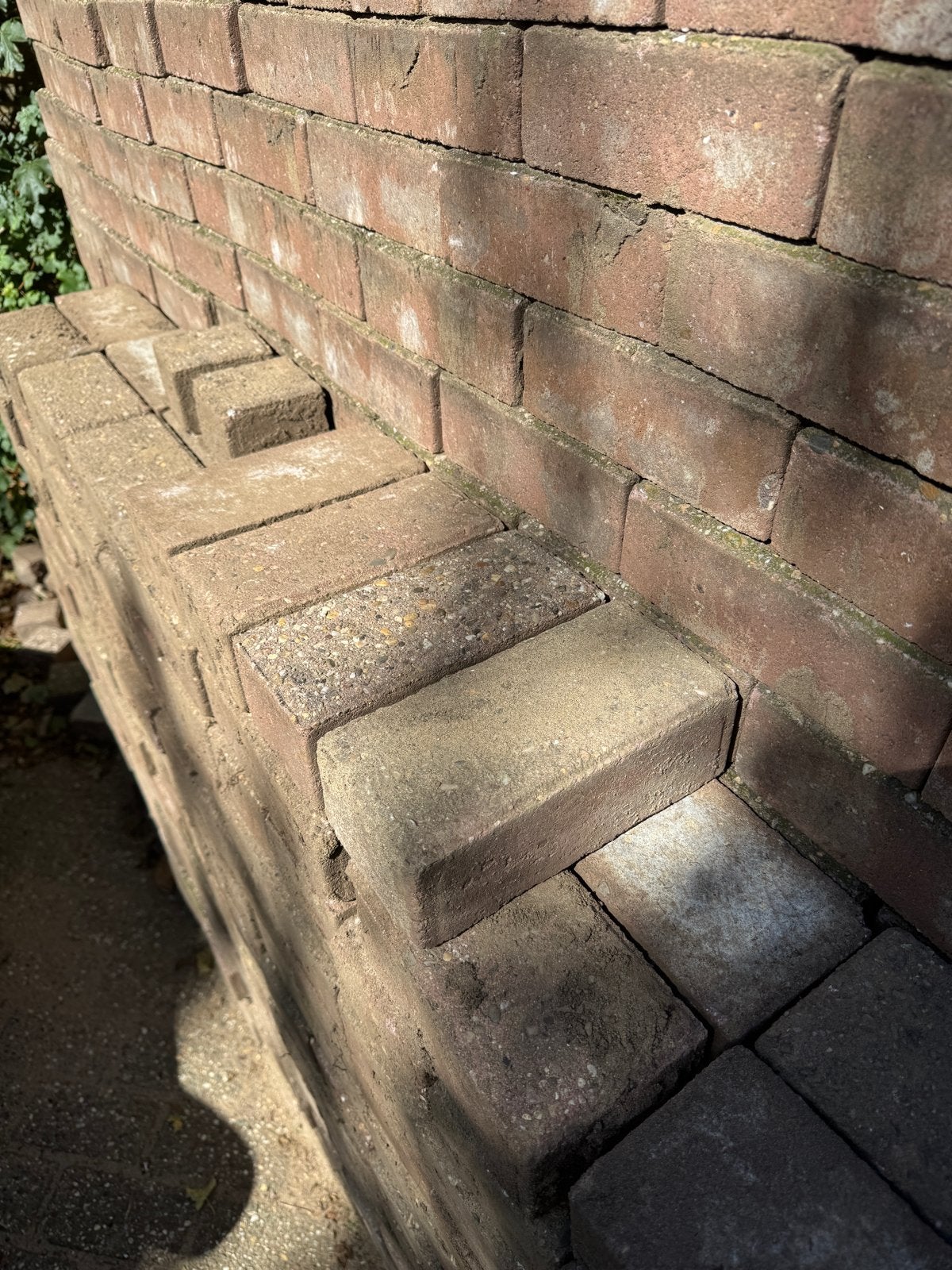 Gratis klinkers / tegels 20/25m2, Tuin en Terras, Ophalen, Gebruikt, Klinkers, 10 m² of meer