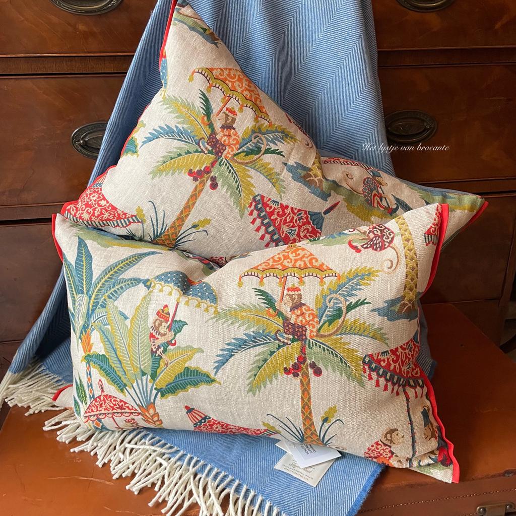 Handgemaakte kussen set Exotic Monkeys/Aapjes, Westdijk 41 3241 GT Middelharnis, Overige kleuren, Ophalen of Verzenden, Info@hetlijstjevanbrocante.nl