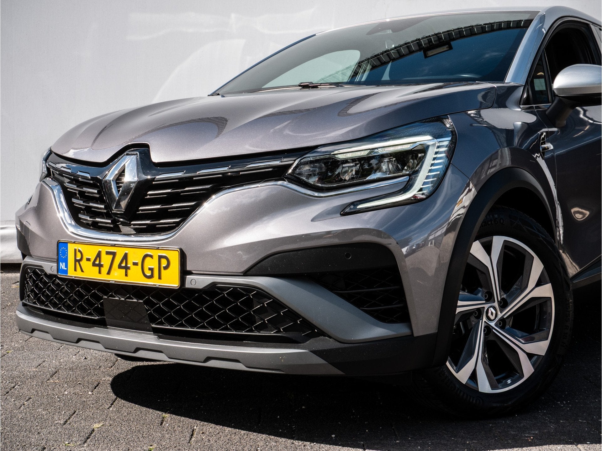 Renault Captur 1.6 E-Tech Hybrid 145 RS-Line Camera/ Navigat, Auto's, Gebruikt, Leder en Stof, 23 km/l, Origineel Nederlands