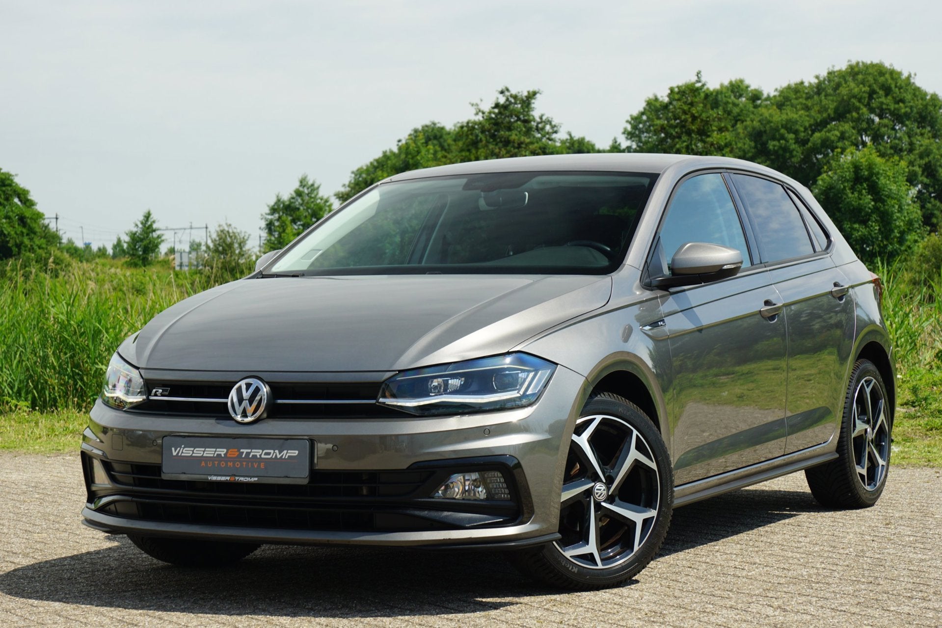 Volkswagen Polo 1.0 TSI R-Line | Brun Graciosa Metallic | Vi, Voorwielaandrijving, Stof, Gebruikt, Handgeschakeld