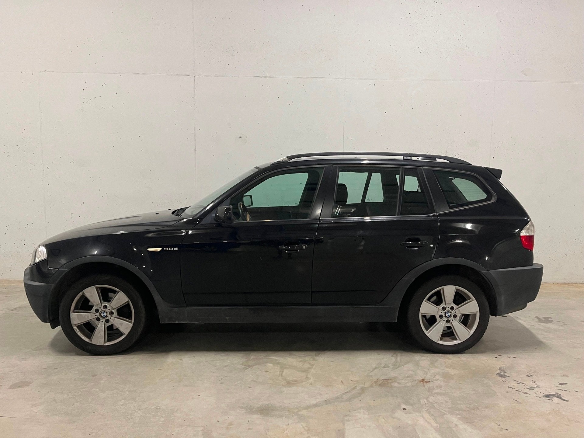 BMW X3 3.0d Executive Automaat Pano Cruise Clima APK NAP Tre, Auto's, Automaat, Dealer onderhouden, Stof, Gebruikt
