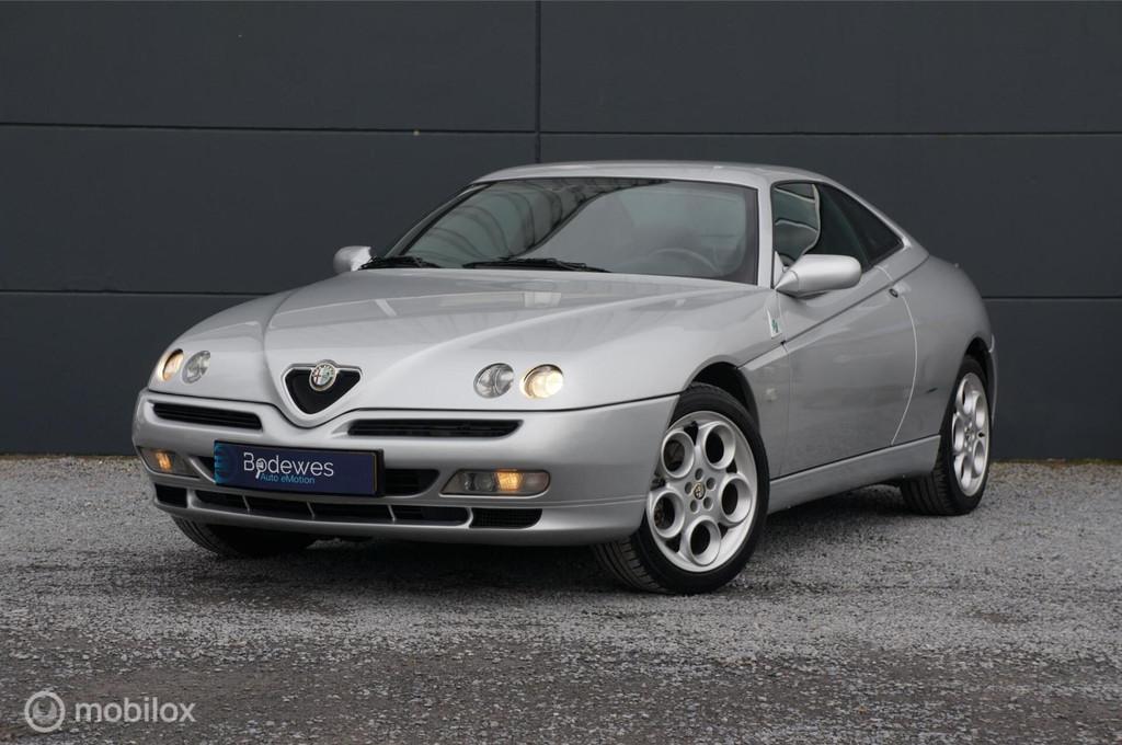 Alfa Romeo GTV (916) 2.0 V6 Turbo Benzina Airco Documentatie, Auto's, Alfa Romeo, Gebruikt, 201 pk, Metallic lak, 4 stoelen