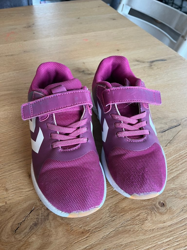hummel binnenschoenen maat 32 sport zaal, Gebruikt, Maat XS of kleiner, Schoenen, Ophalen of Verzenden