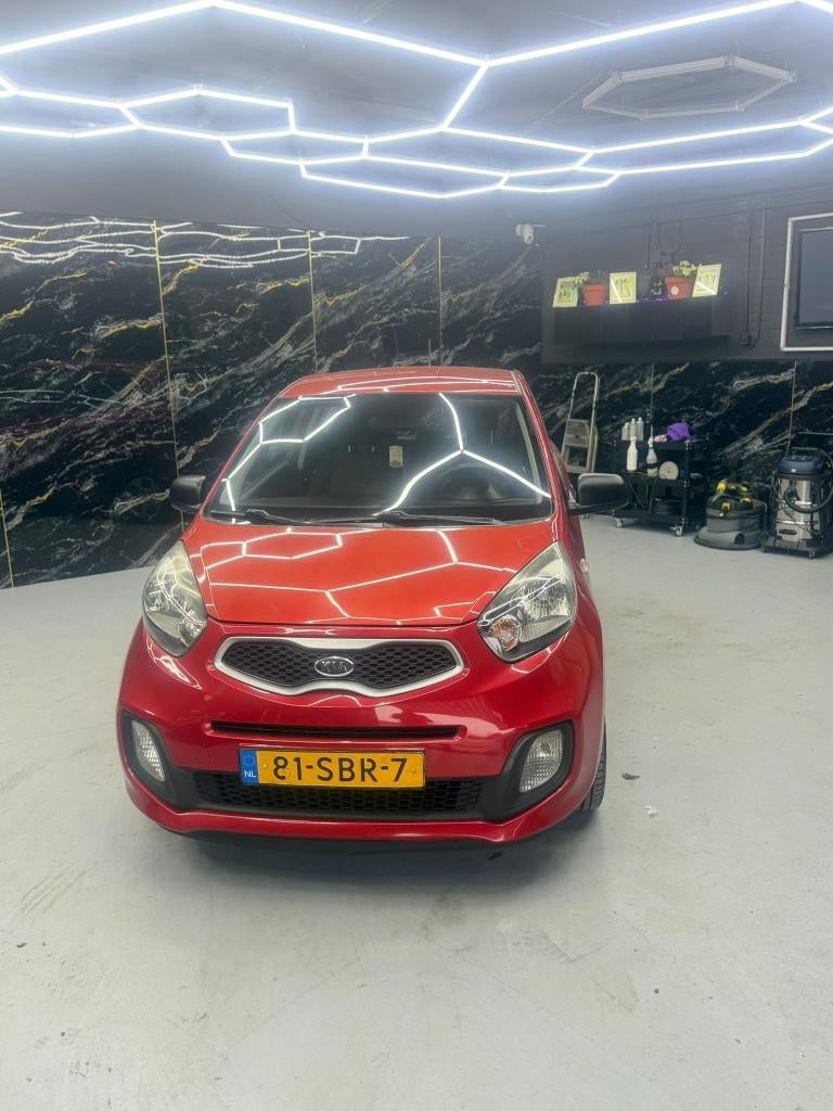 Kia Picanto 1.0 Cvvt 3-DRS 2012 Rood, Auto's, Kia, Voorwielaandrijving, Euro 5, Stof, Zwart