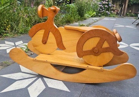 Houten hobbelmotor - Vintage speelgoed, Kinderen en Baby's, Speelgoed | Houten speelgoed, Ophalen