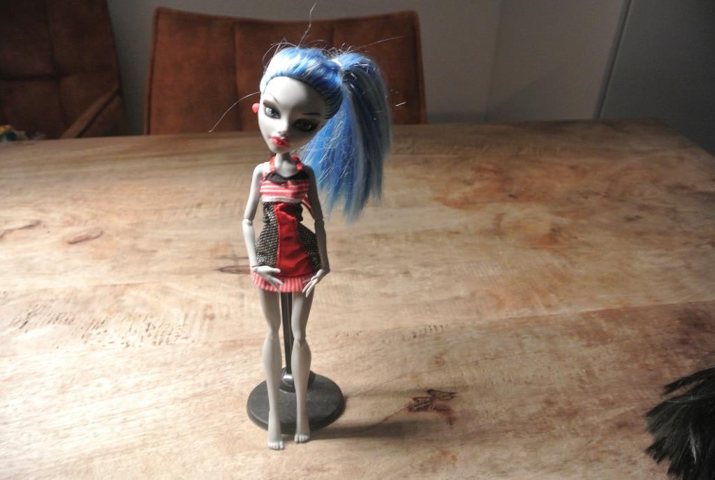 Barbie Monster High Ghaulia / nr 184, Verzamelen, Poppen, Ophalen of Verzenden, Zo goed als nieuw, Pop