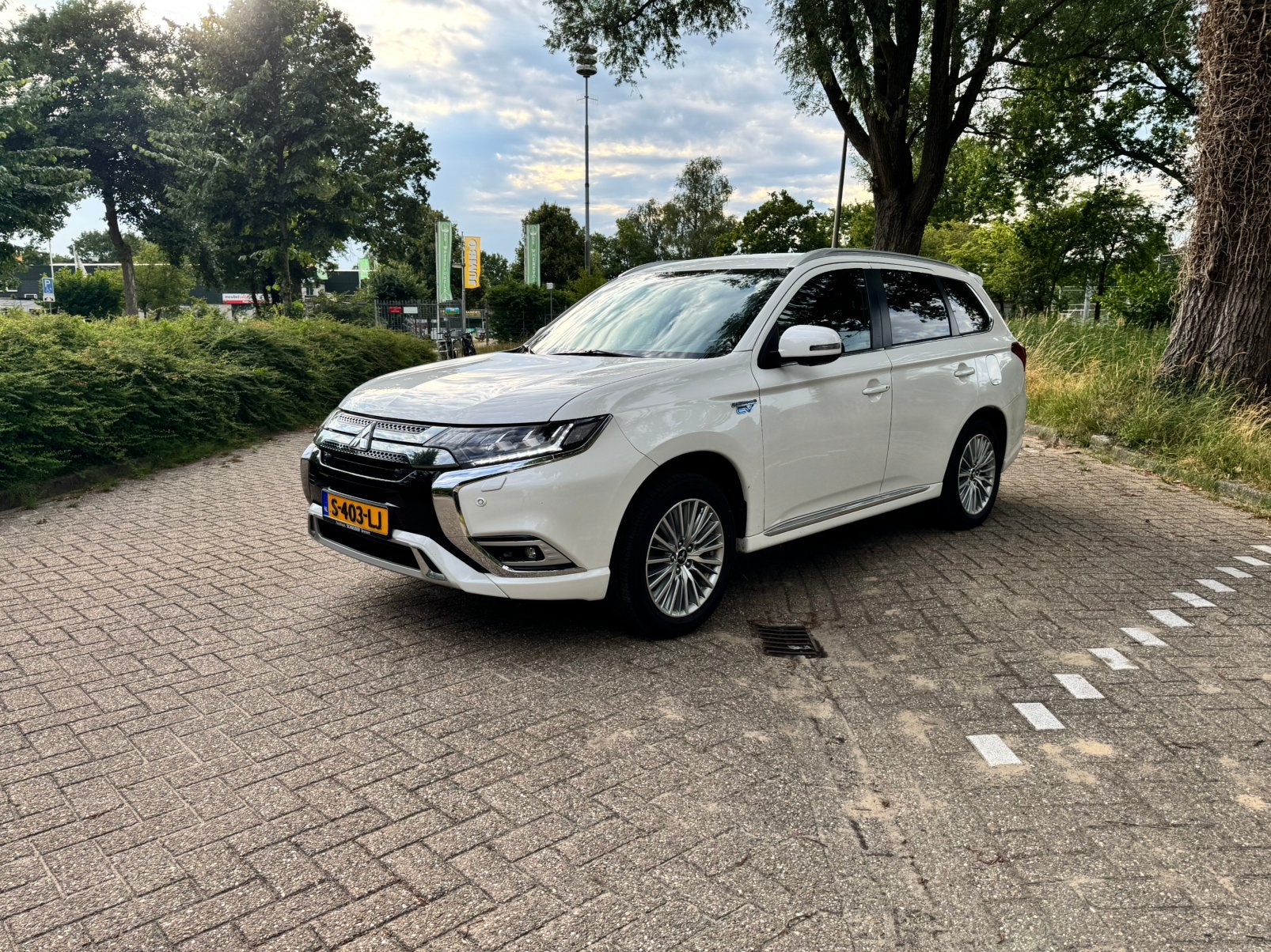 Mitsubishi Outlander 2.4 Dohc Mivec Phev 240pk 4WD Aut 2019, Automaat, Outlander, 4 cilinders, Alcantara