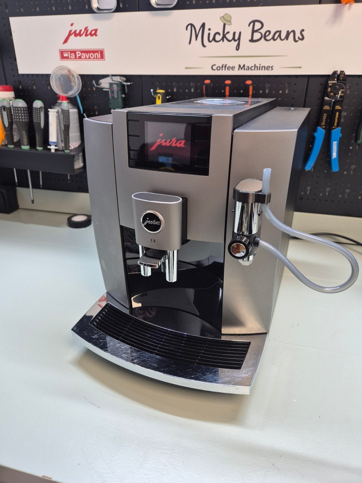 Jura E8 p.e.p. (EB) incl 6mnd Garantie en Onderhoud, Micky Beans, 10 kopjes of meer, Koffiemachine, Ophalen of Verzenden