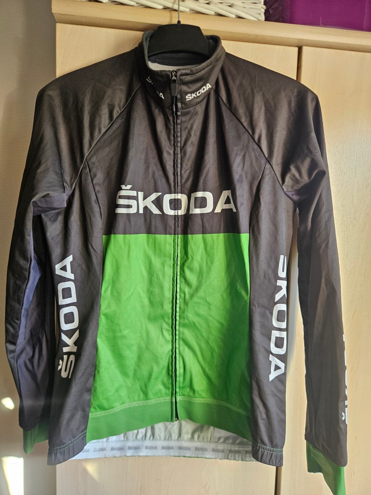 Skoda fietsjack maat M - Zwart/Groen, Fietsen en Brommers, Ophalen of Verzenden