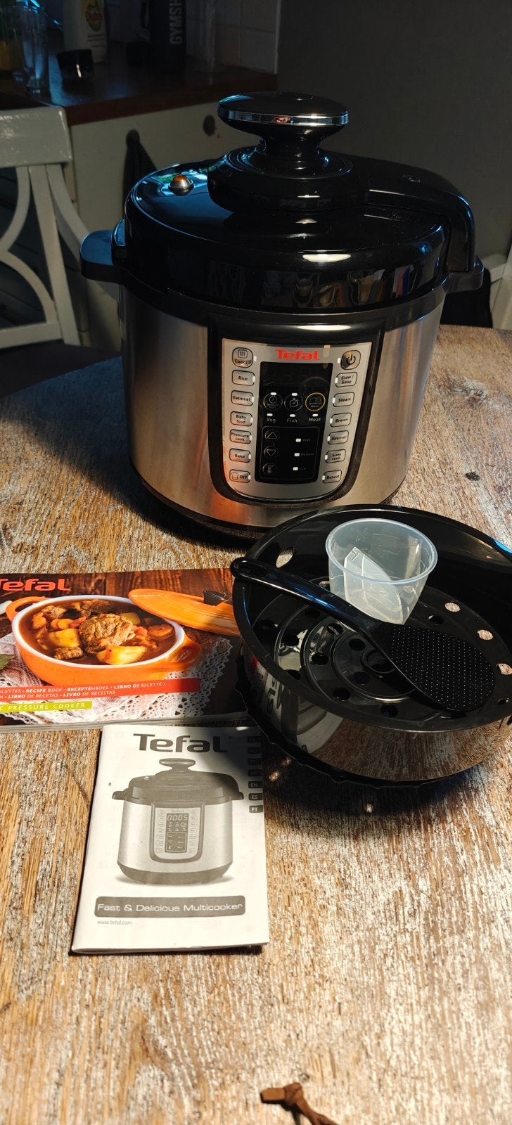 Tefal slowcooker, slow cooker - Zo goed als nieuw, 4 liter of meer, Ophalen of Verzenden, Zo goed als nieuw, 3 snelheden of meer