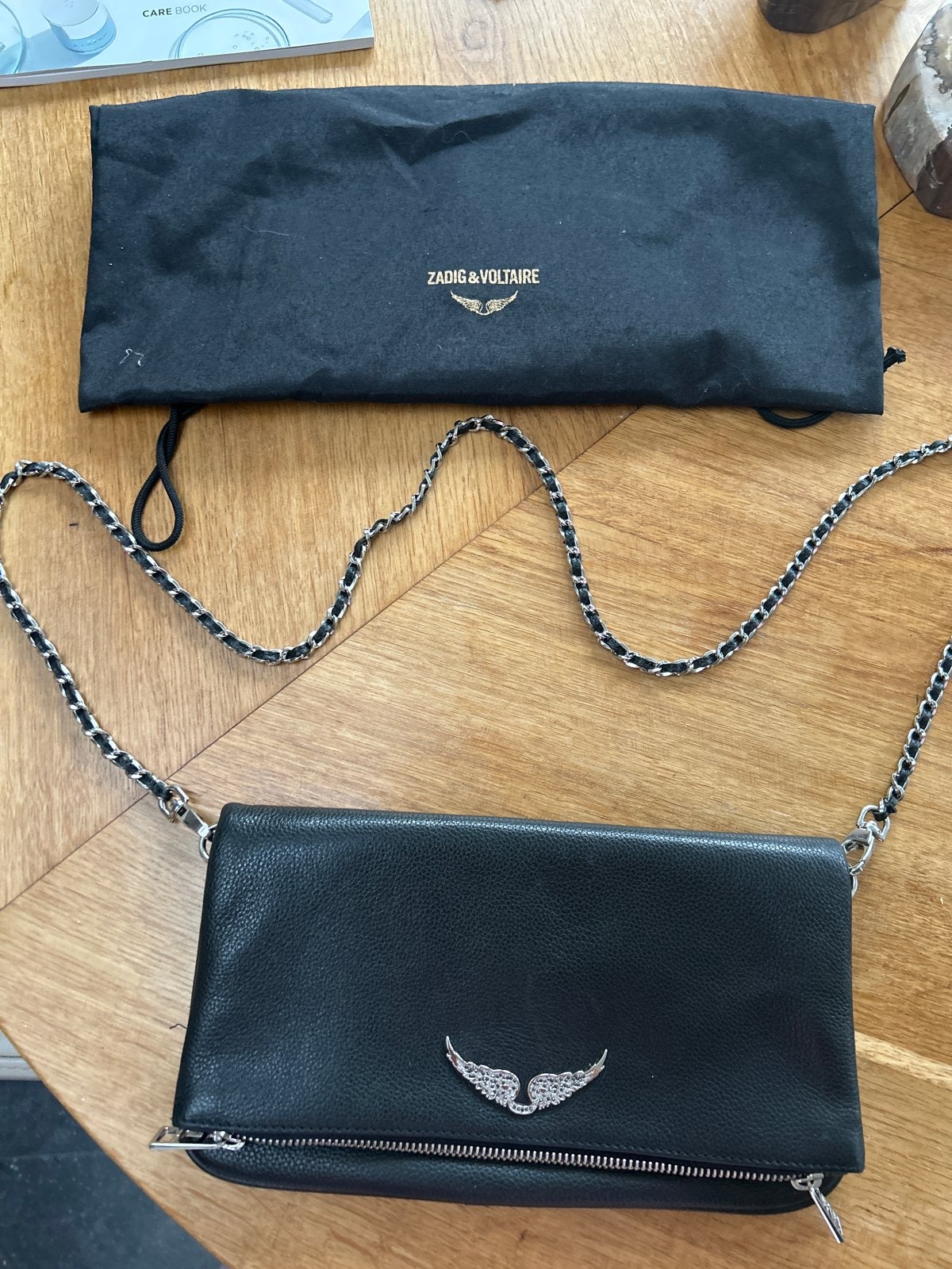 Zadig & Voltaire Rock Nano tasje zwart leer met zilveren ket, Sieraden, Tassen en Uiterlijk, Tassen | Damestassen, Ophalen of Verzenden