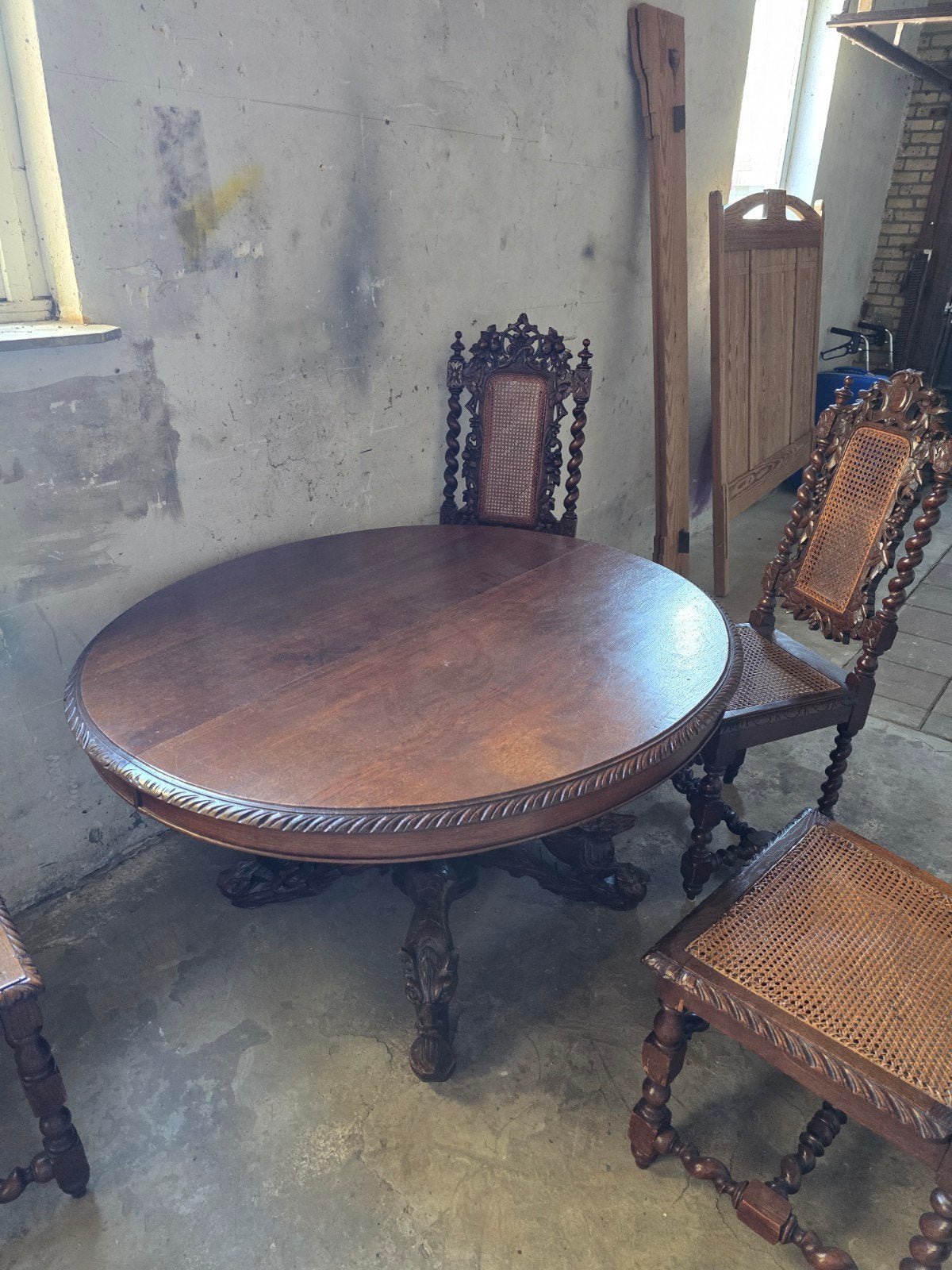 Antieke Jachttafel met 4 Stoelen - Rijkelijk Gesneden Hout, Ophalen
