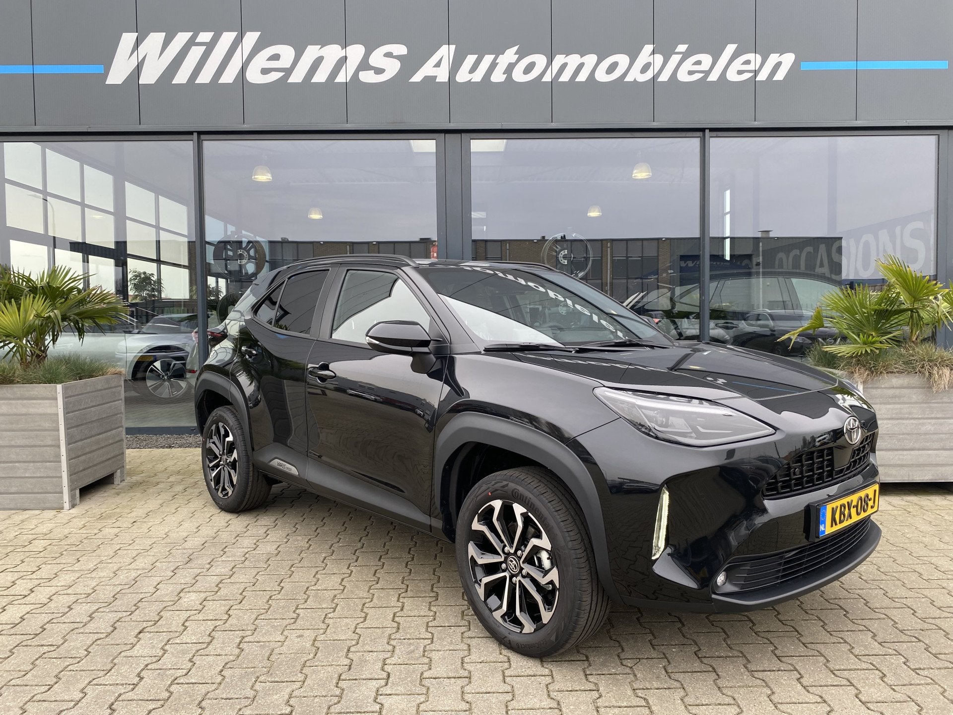 Toyota Yaris Cross 1.5 Hybrid 130 Dynamic Stuur & Stoelverwa, Stof, Met garantie (alle), 1490 cc, Hybride Elektrisch/Benzine