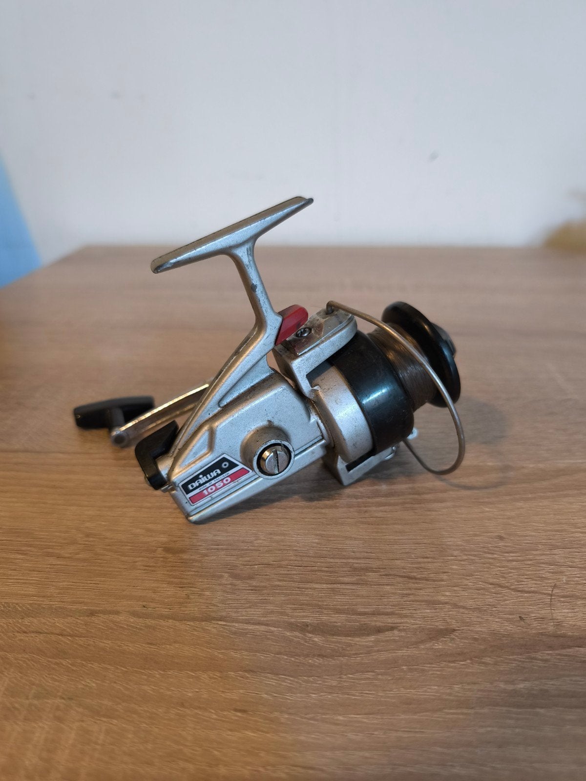 Vintage Daiwa 1050 Vismolen - Uitstekende Conditie, Ophalen of Verzenden, Gebruikt, Molen