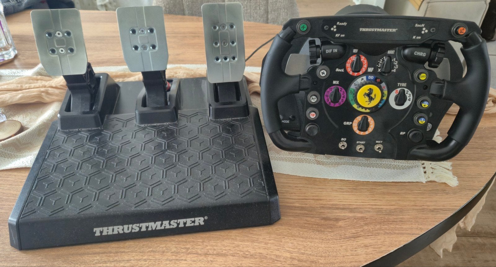 Thrustmaster F1 Racestuur - Xbox & PC Compatibel, Racestuur, Xbox, Ophalen of Verzenden, Zo goed als nieuw