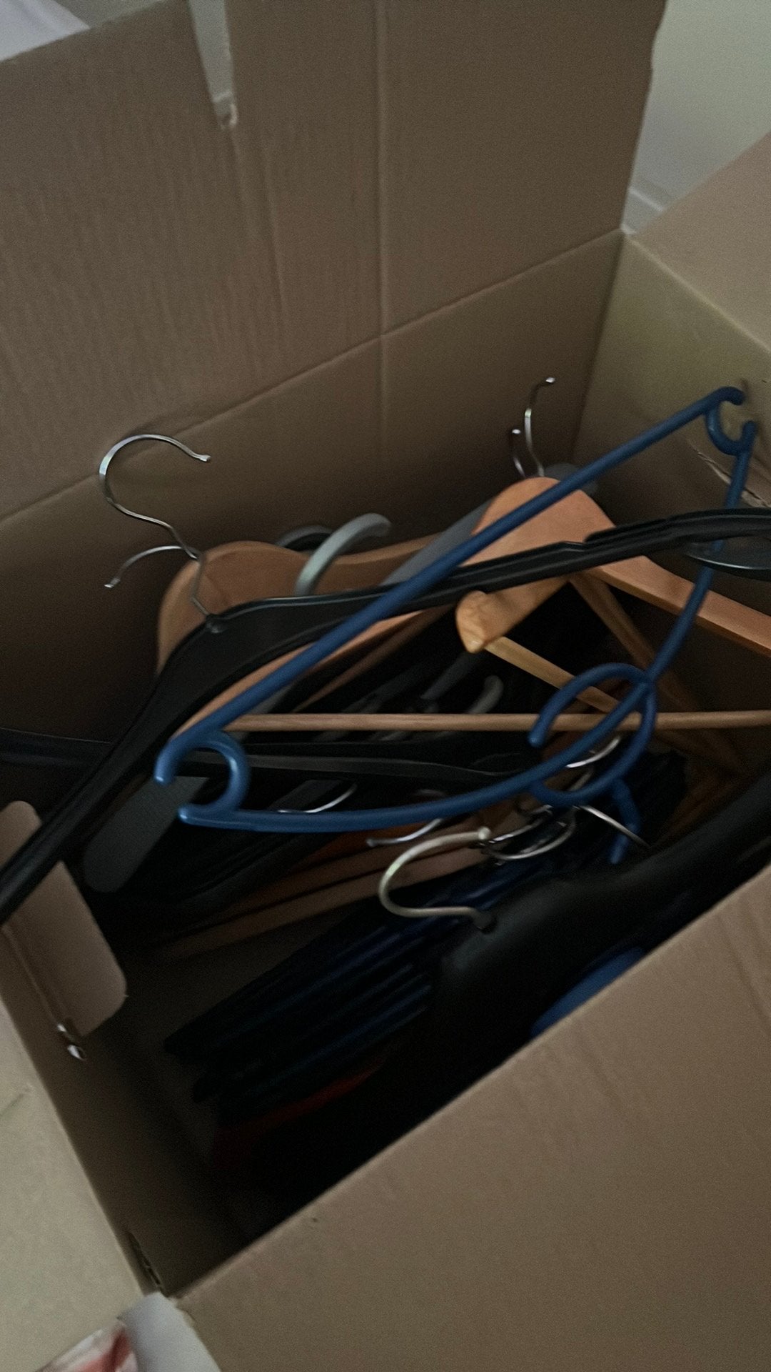 Klerenhanger, Ophalen, Gebruikt, Hout, Volwassenen