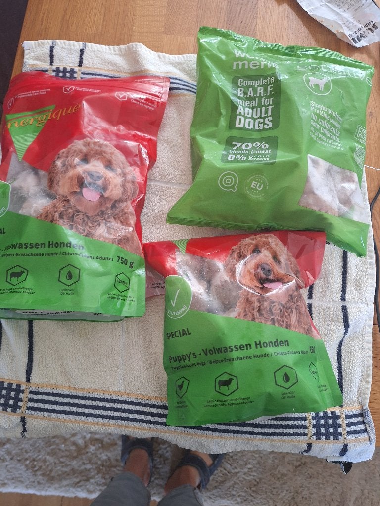 KVV Energique Speciaal, Wolfs menu en Welkoop merk, Dieren en Toebehoren, Ophalen, Hond