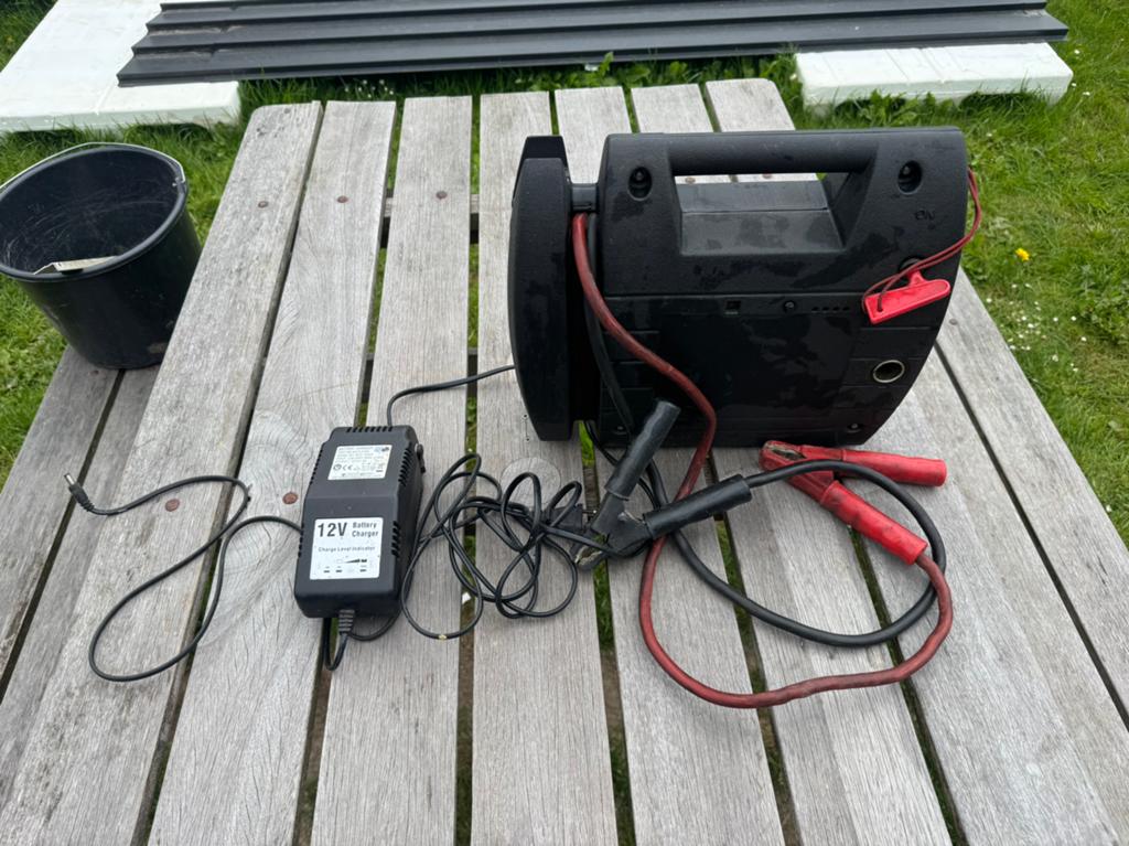 Powerstart 700 Startbooster 12 V / 700 A, Ophalen of Verzenden, Gebruikt