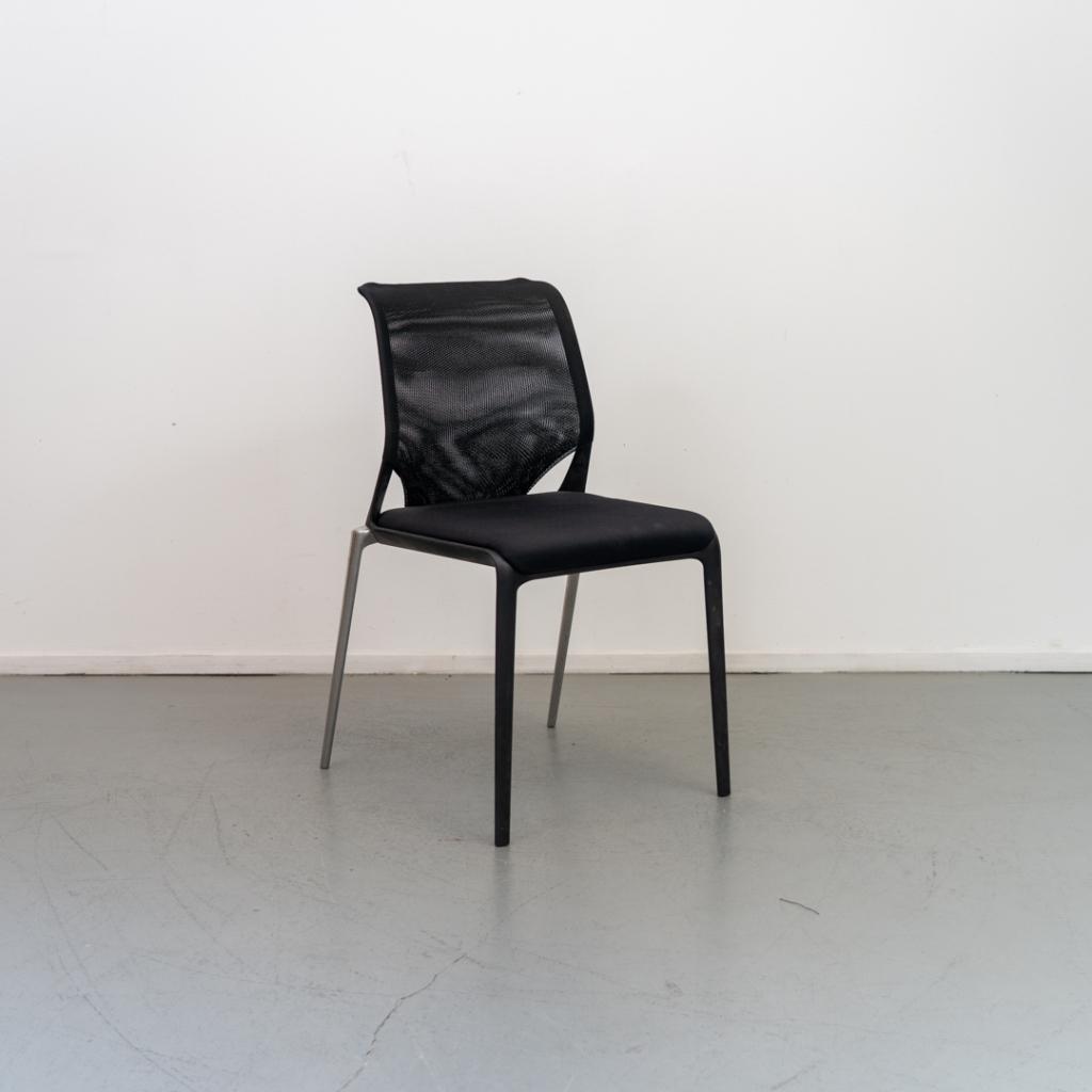 1 Vitra Meda Slim stoel Zwart