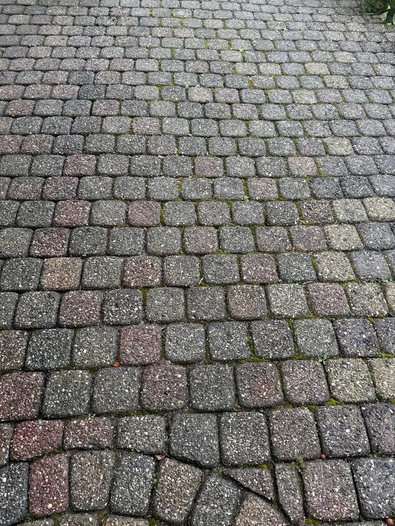 Gebruikte betonnen klinkers - Diverse kleuren 80M2 - 250m2, Tuin en Terras, Ophalen, Gebruikt, Klinkers, 10 m² of meer