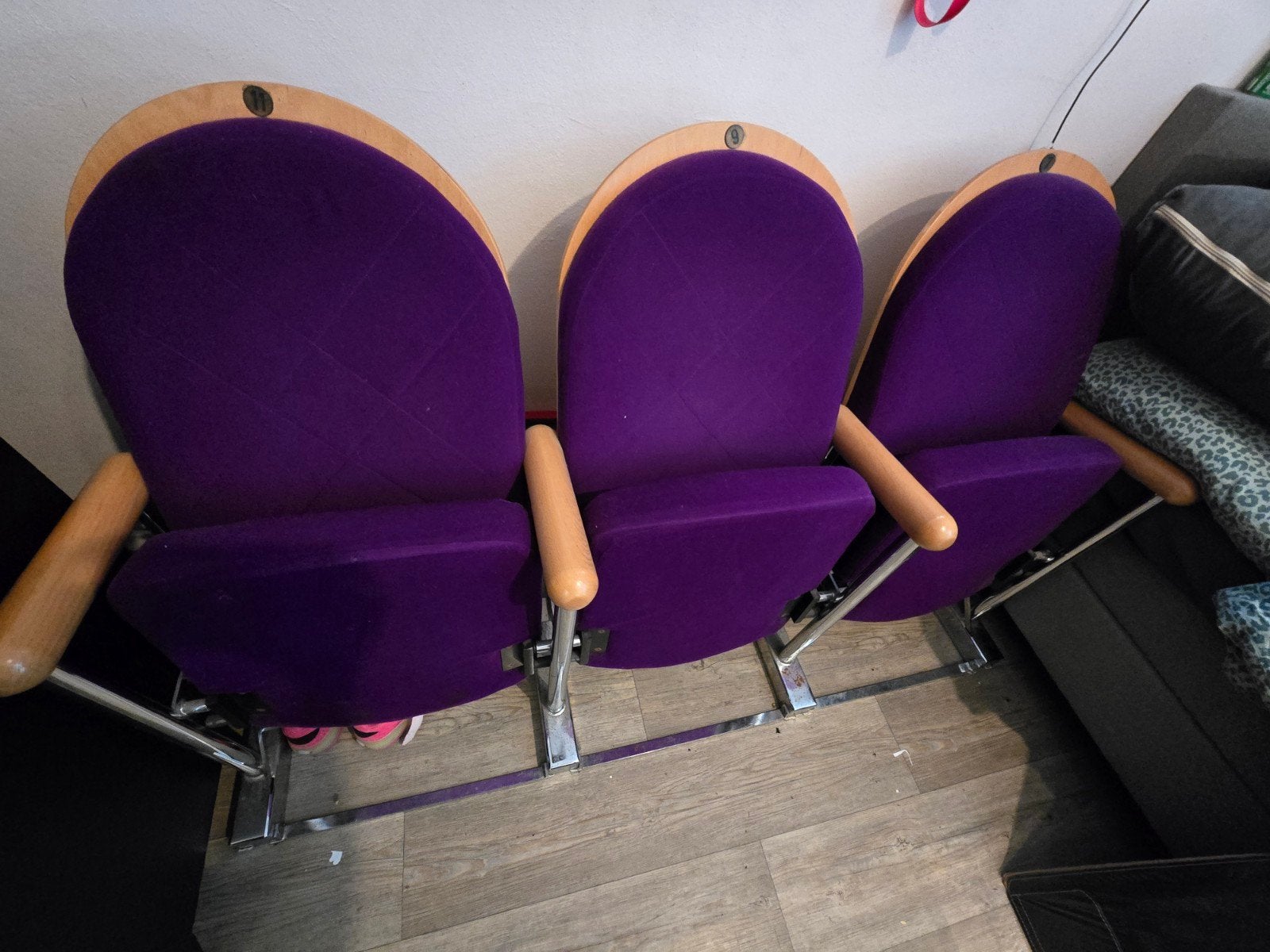 Stadsgehoorzaal klapstoelen. Zaterdag 30 augustus ophalen., Ophalen of Verzenden