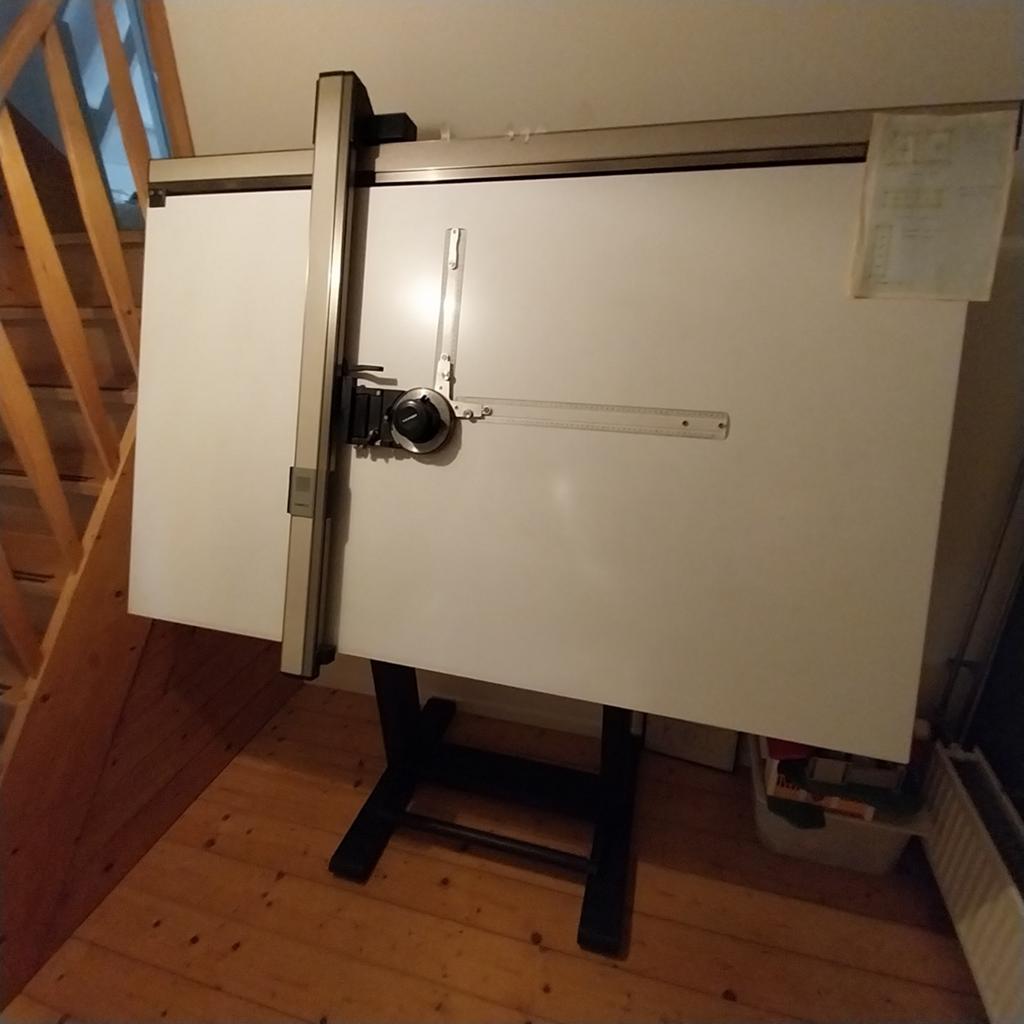 Tekentafel met parallelmachine, ook geschikt als bureaublad., Ophalen, Gebruikt
