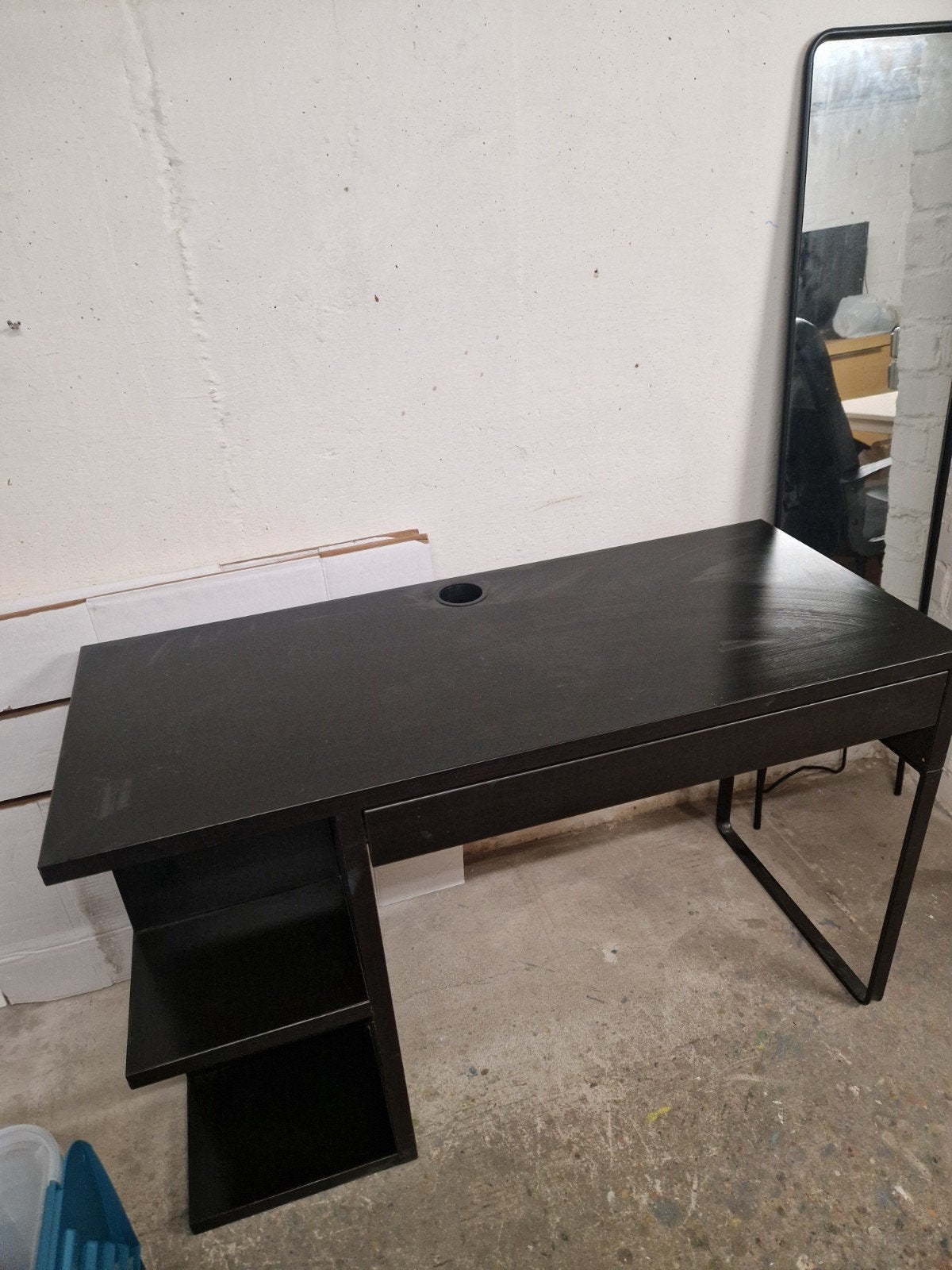 Bureau met lichte gebruikerssporen -120x75x50 cm, Ophalen, Gebruikt, Zwart