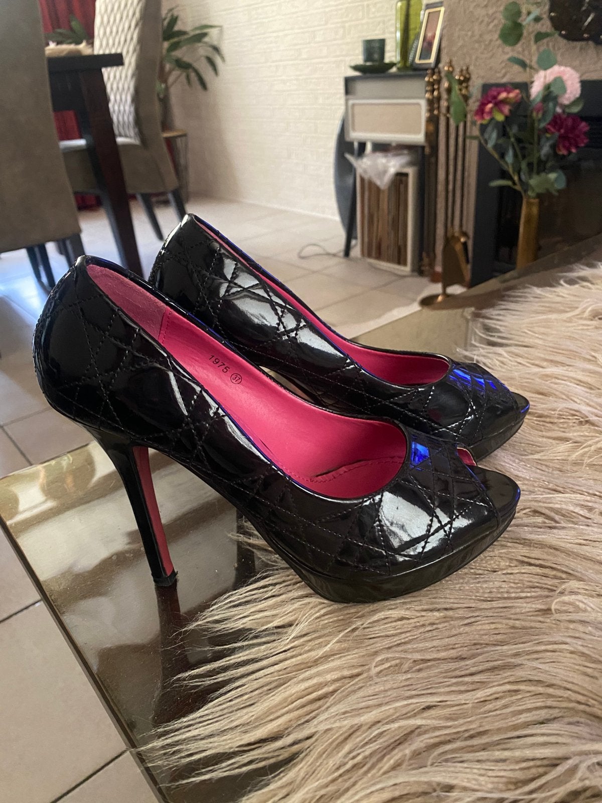 Hoge pumps, Kleding | Dames, Schoenen, Ophalen of Verzenden, Zo goed als nieuw, Zwart