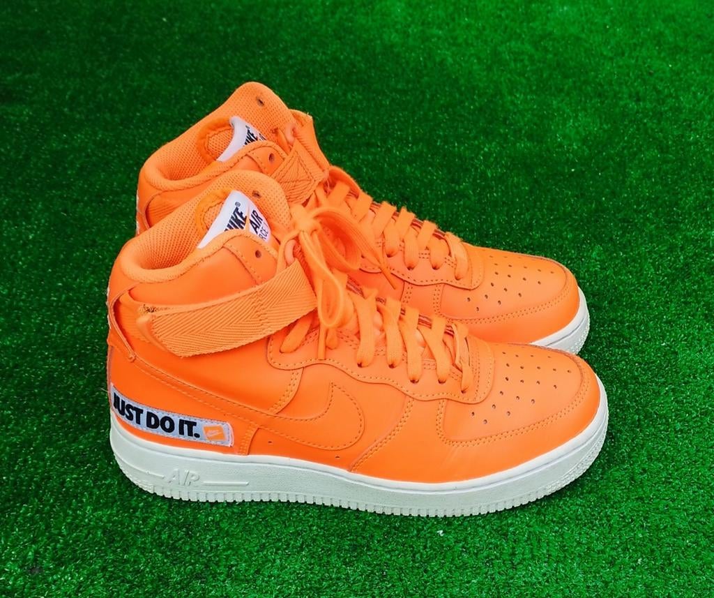 Nike Air Force 1 'Just Do It' Oranje Sneakers Maat #38, Nike Air Jordan, Oranje, Ophalen of Verzenden, Nike