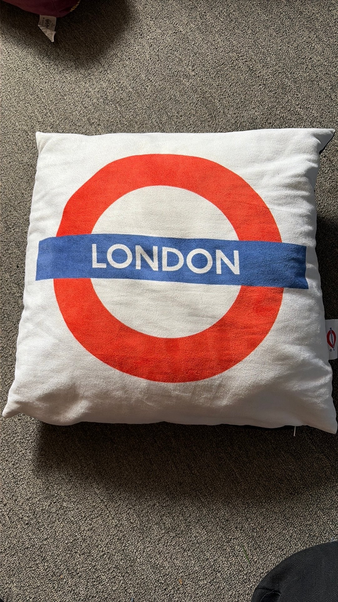 Nieuw London underground kussen, Huis en Inrichting, Woonaccessoires | Kussens, Ophalen of Verzenden, Nieuw, Vierkant