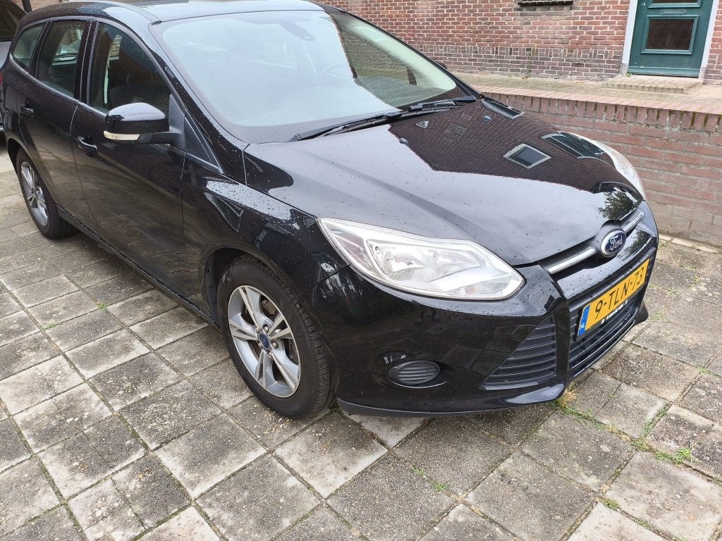 Ford Focus 1.0 Ecoboost 74KW Wagon 2014 Zwart, Euro 5, Stof, 100 pk, Zwart
