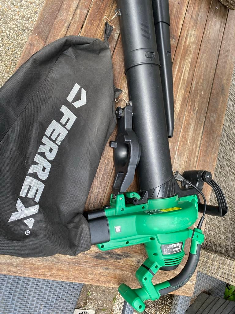 Ferrex Bladblazer/Bladzuiger met versnipperfunctie, Tuin en Terras, Ophalen, Gebruikt, Handgedragen, Met opvangzak
