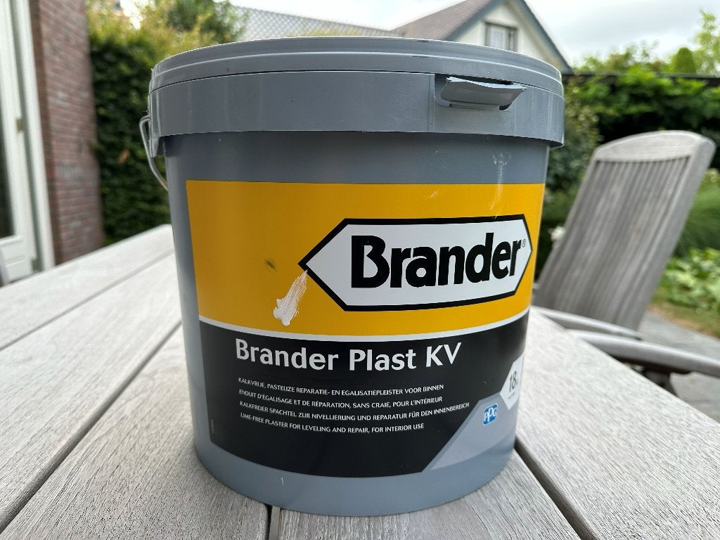 Te koop: Brander plast voor binnenafwerking., 10 tot 15 liter, Ophalen, Nieuw, Wit