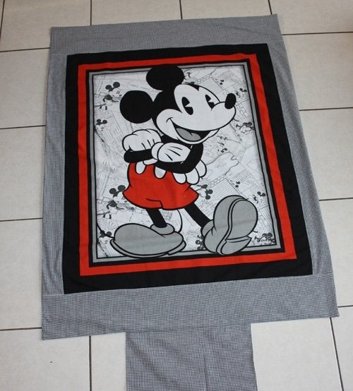 nieuw- baby ledikant dekbedovertrek MICKEY MOUSE, Ophalen of Verzenden, Nieuw, Jongetje of Meisje, Dekbedovertrek