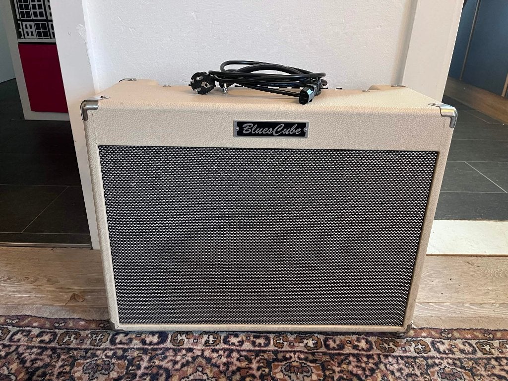 Roland Blues Cube Artist 80W Gitaarversterker, Muziek en Instrumenten, Ophalen, Zo goed als nieuw, Gitaar, Minder dan 50 watt