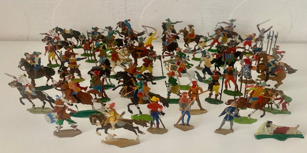 59x historische antieke vintage platte tinnen soldaatjes, Ophalen of Verzenden