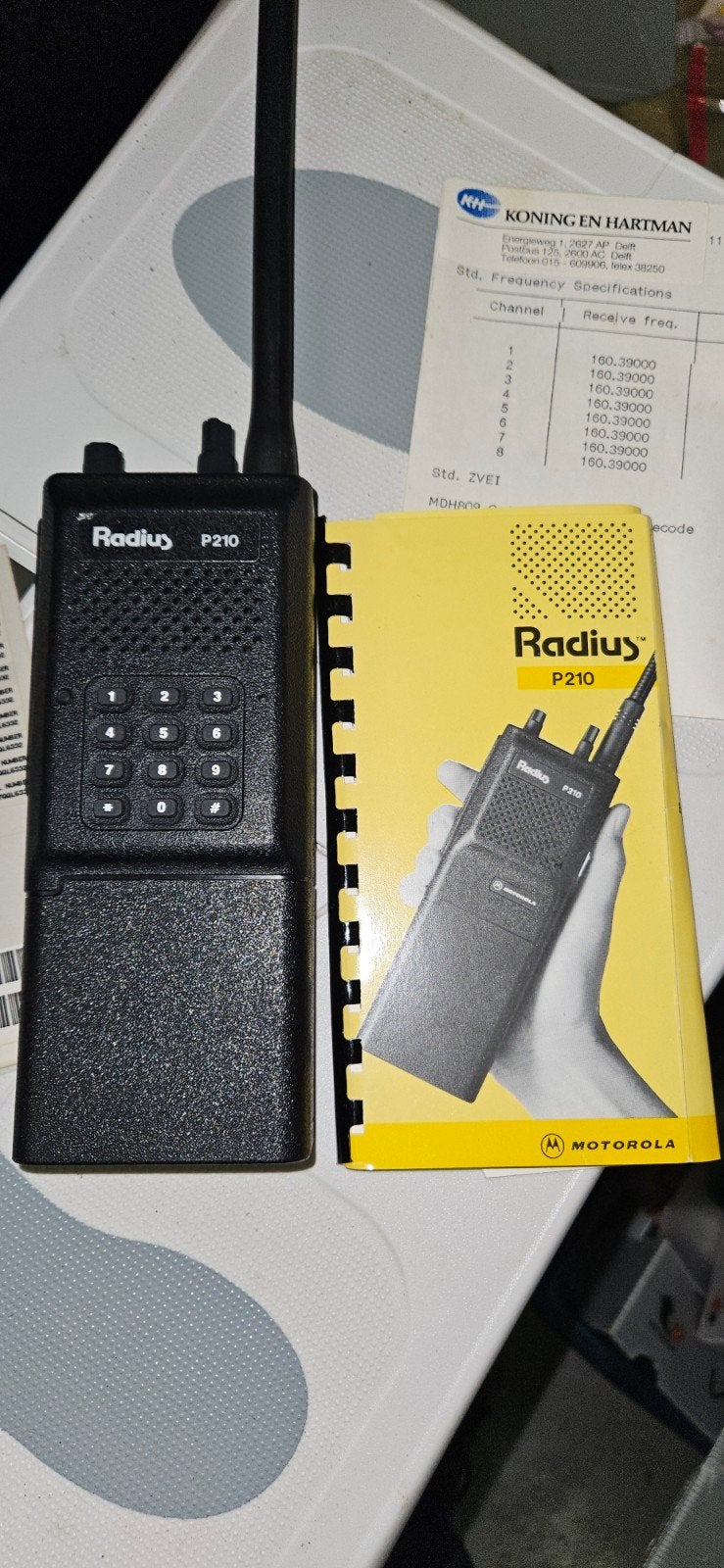 Motorola Radius P210 Portofoon met handleiding en batterij, Ophalen of Verzenden
