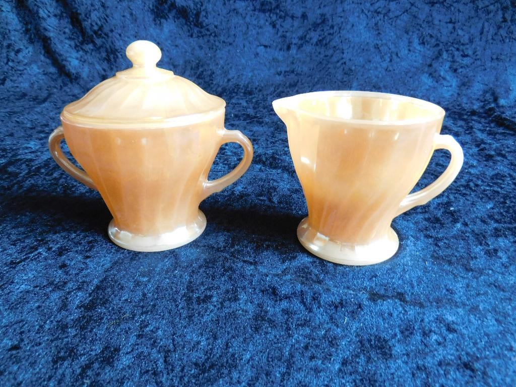 Anchor Hoking Fire King Peach Lustre Swirl Pattern, melk en, Overige materialen, Overige typen, Ophalen of Verzenden, Zo goed als nieuw