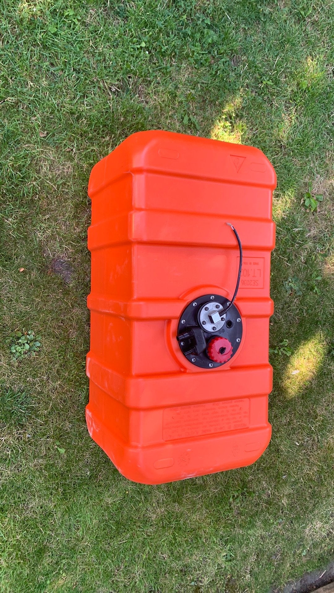 Brandstof tank 102 liter bieden va 100,-, Ophalen, Zo goed als nieuw, Motor en Techniek, Motorboot