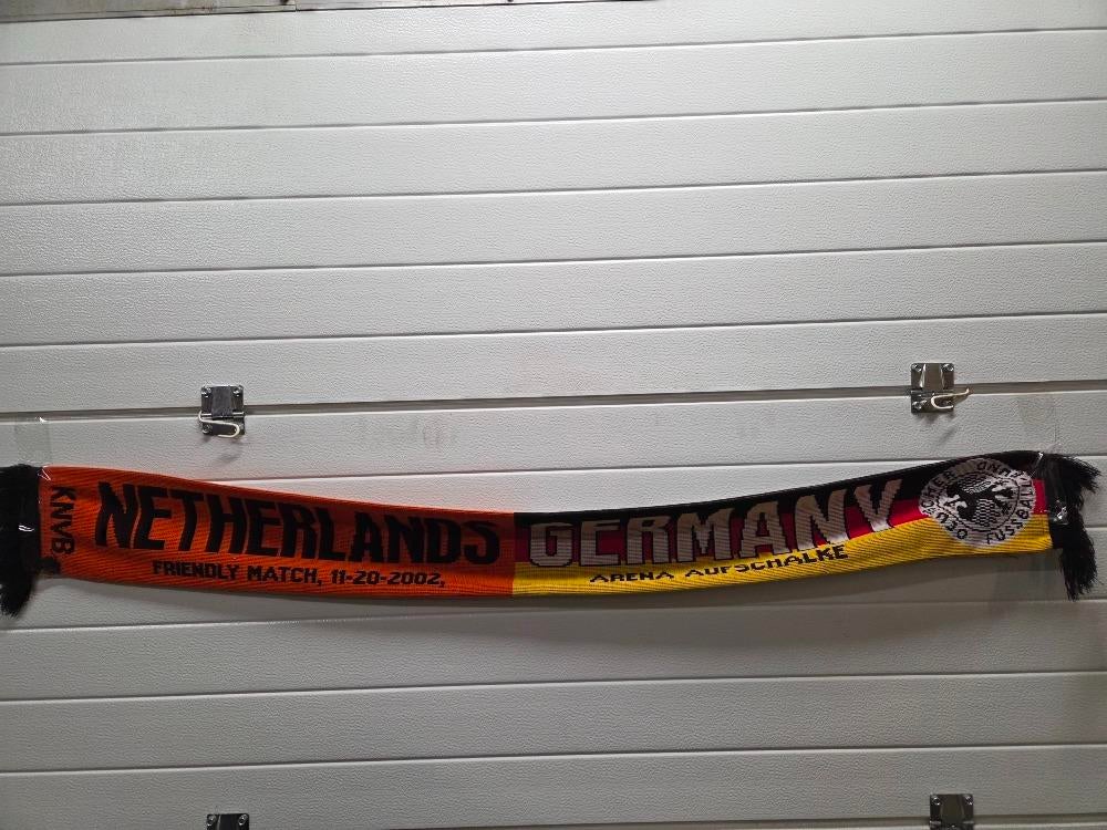 nederland duitsland sjaal in schalke 2002, Ophalen of Verzenden, 'T Olde Gre-j, Info@toldegrej.nl, Endepoelstraat 20f Didam