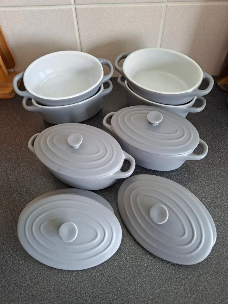 6 puntgave cocottes met deksel - ovenbestendig, Overige typen, Nieuw, Ophalen of Verzenden, Steen/keramiek