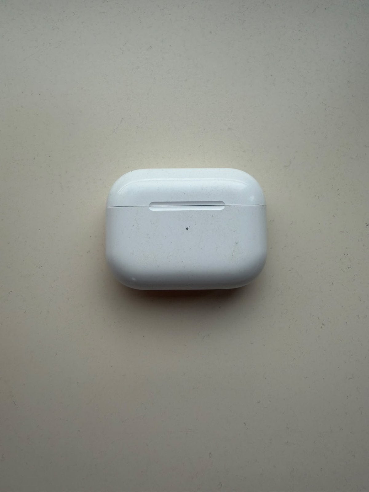 Apple AirPods Pro Oplaadcase A2700 (Lightning) - Zonder oort, Ophalen of Verzenden, Gebruikt