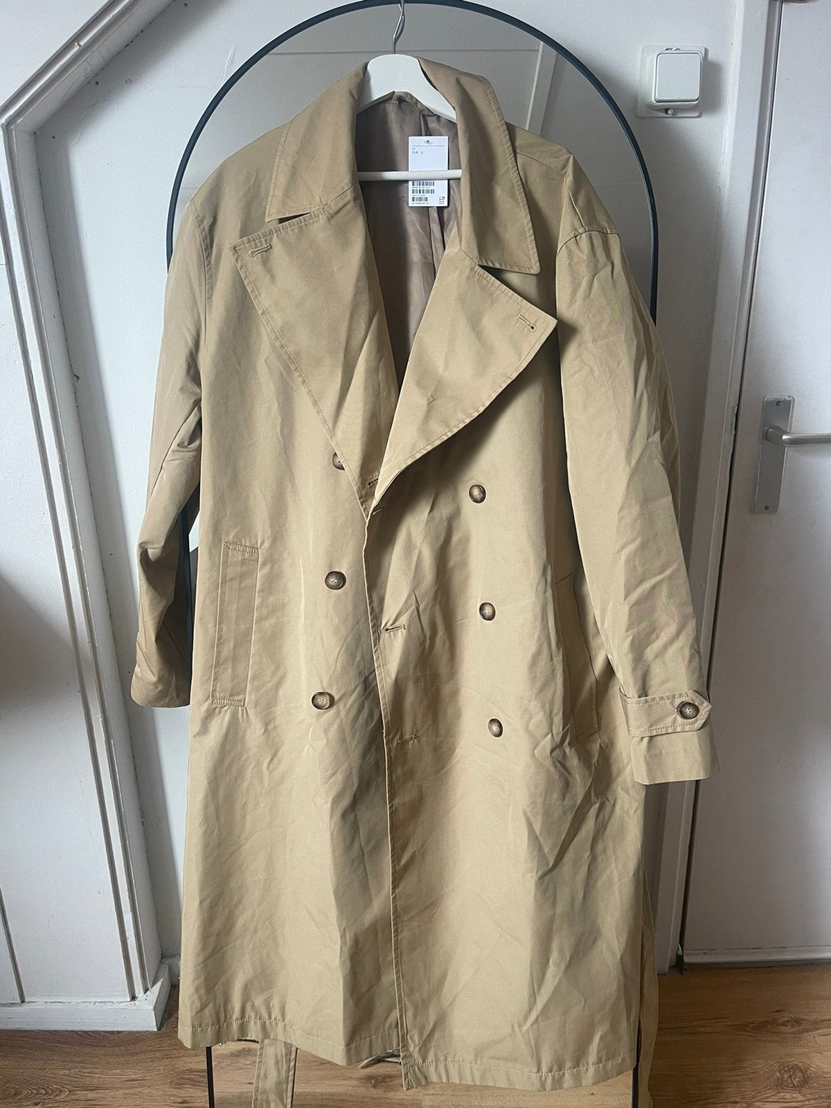 Trench coat, Kleding | Dames, Jassen | Zomer, Ophalen of Verzenden, Nieuw, Maat 42/44 (L), Beige