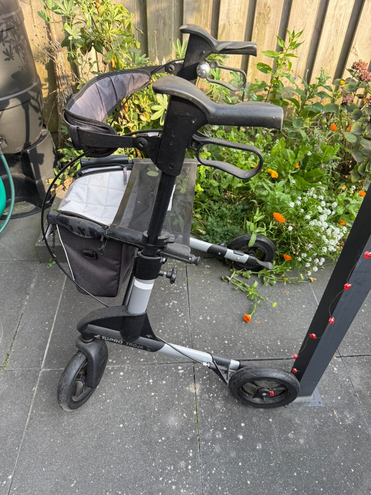 Lichtgewicht rollator Topro Troja 2G, Ophalen, Lichtgewicht, Zo goed als nieuw