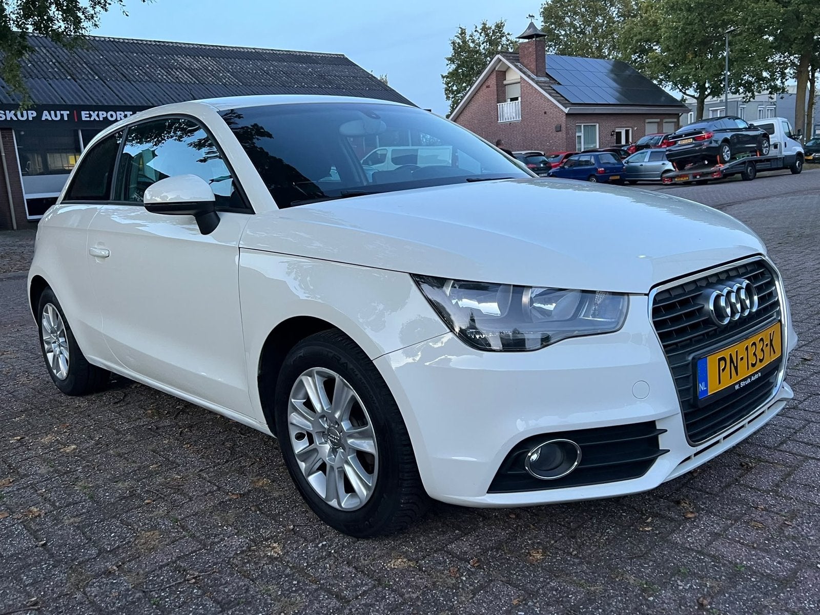 Audi A1 1.2 Tfsi 63KW 2012 Wit/ nwe distributieketting/ APK, Voorwielaandrijving, A1, 4 cilinders, 4 stoelen