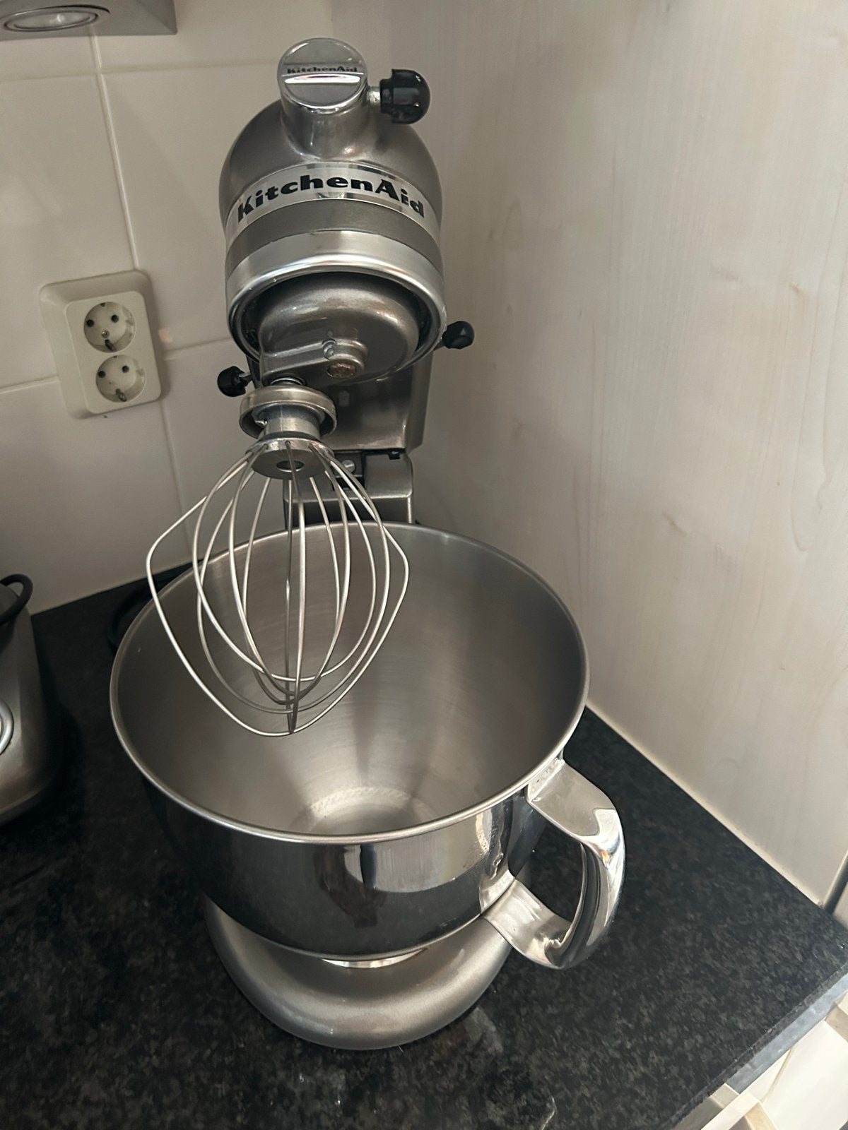 KitchenAid Artisan Keukenmixer - Tingrijs - 4,7 liter, 4 liter of meer, Ophalen, Zo goed als nieuw, 3 snelheden of meer