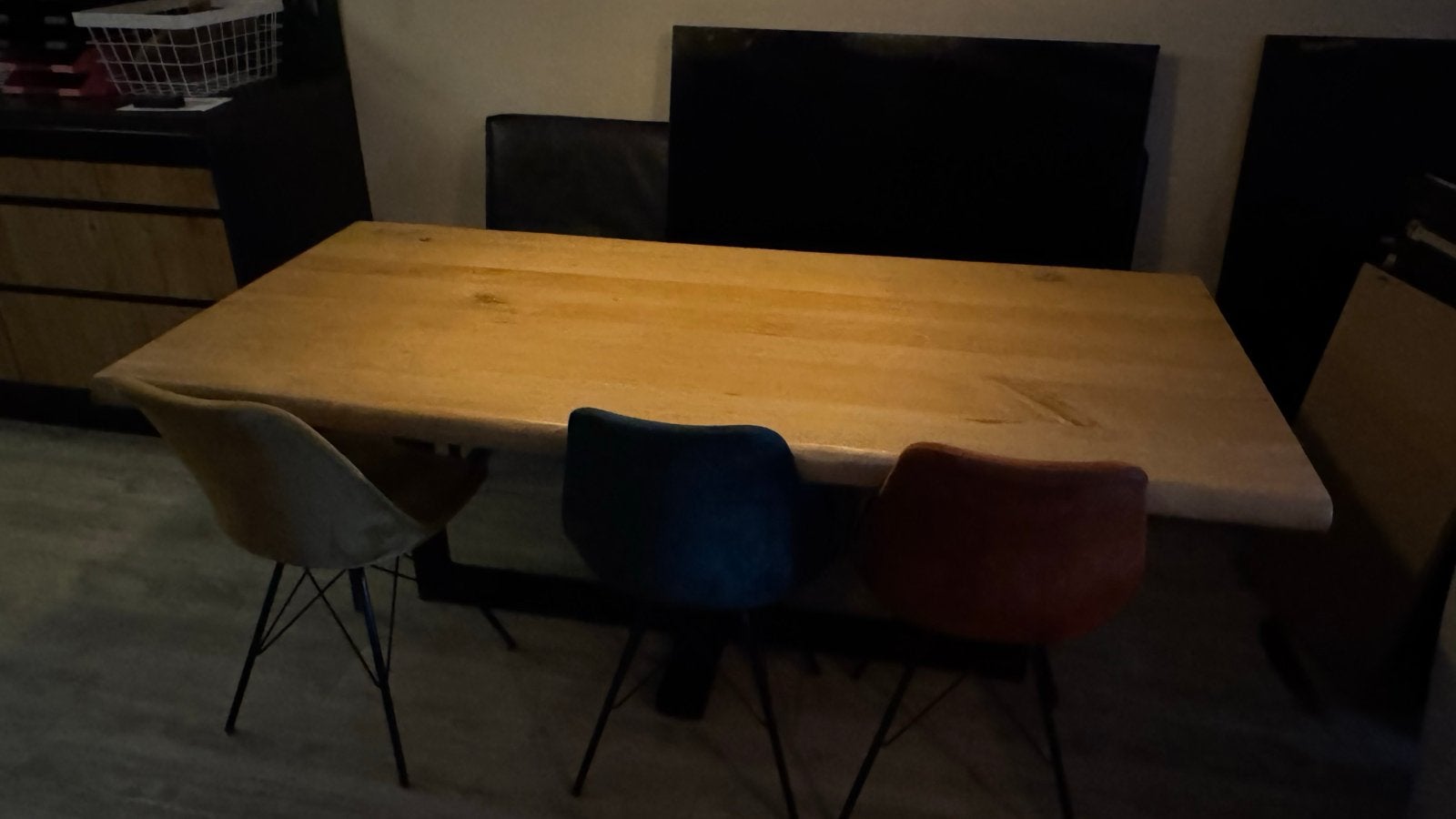 Eettafel van massief eikenhout met metalen onderstel, Ophalen, Eikenhout, 50 tot 100 cm, Zo goed als nieuw