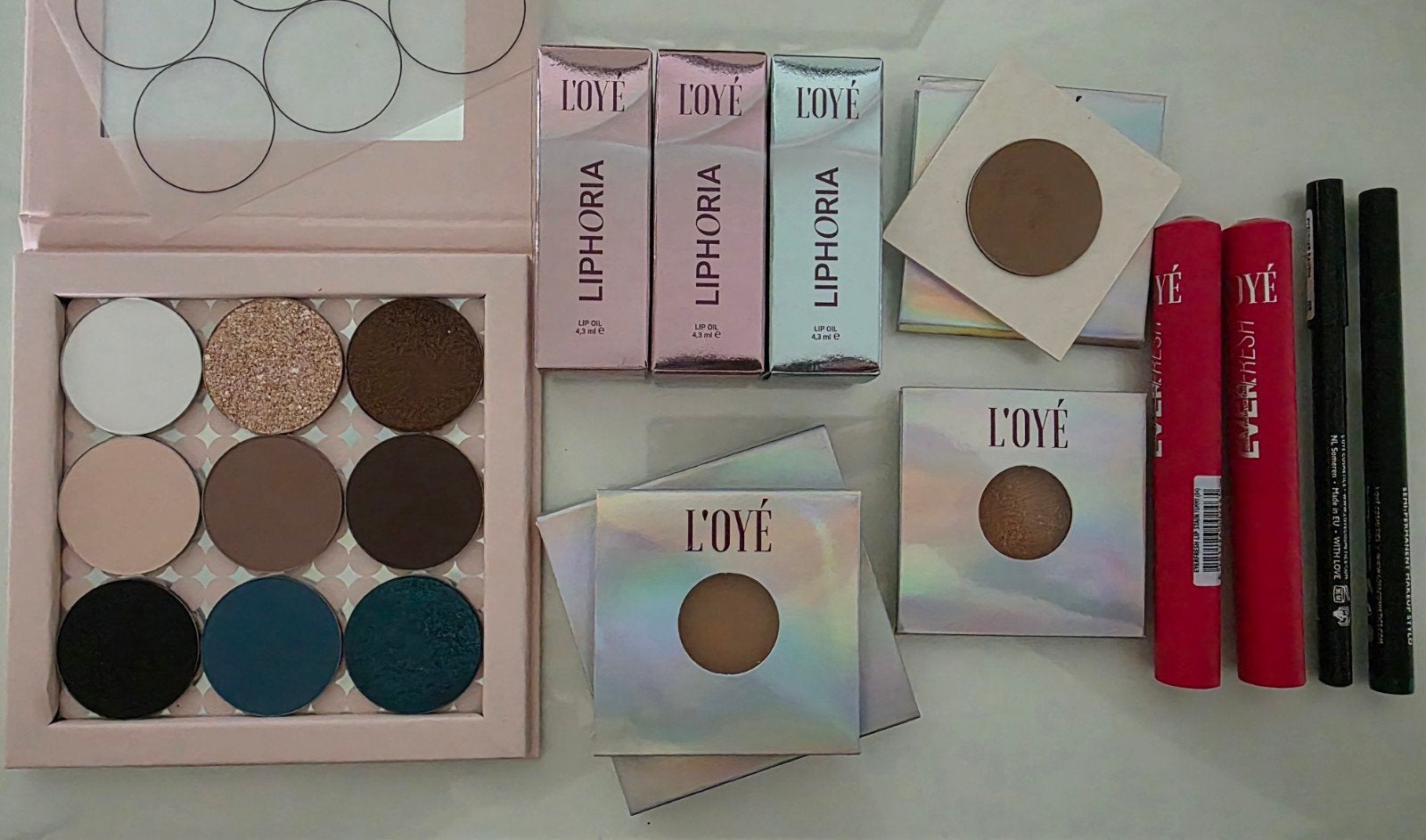 loye make up, Ophalen of Verzenden, Nieuw, Overige kleuren, Make-up