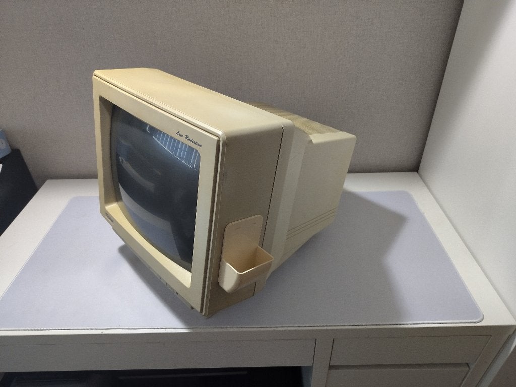 Zeldzame Sunshine KM-7LR CRT Monitor (1993) 1024x768i, Computers en Software, Ophalen