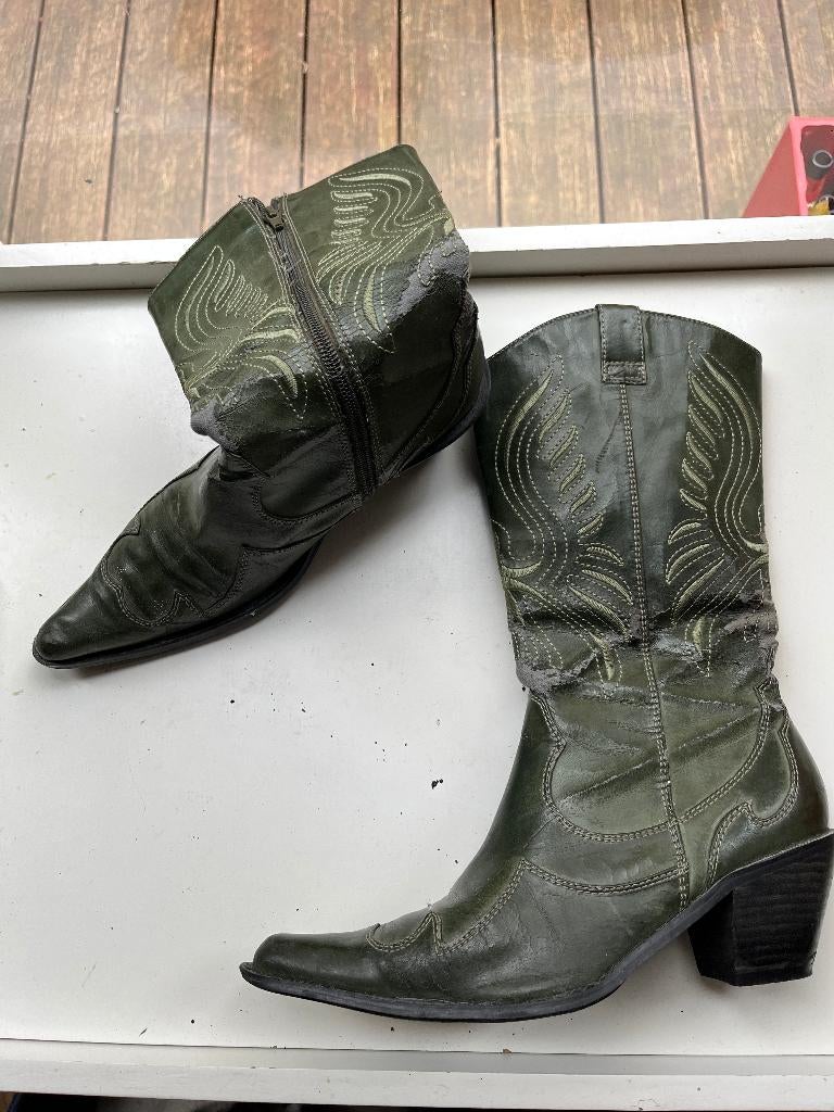 COWBOYLAARSJES groen 38,5 blue box € 15,00, Ophalen of Verzenden, Groen, Sneakers of Gympen, Zo goed als nieuw